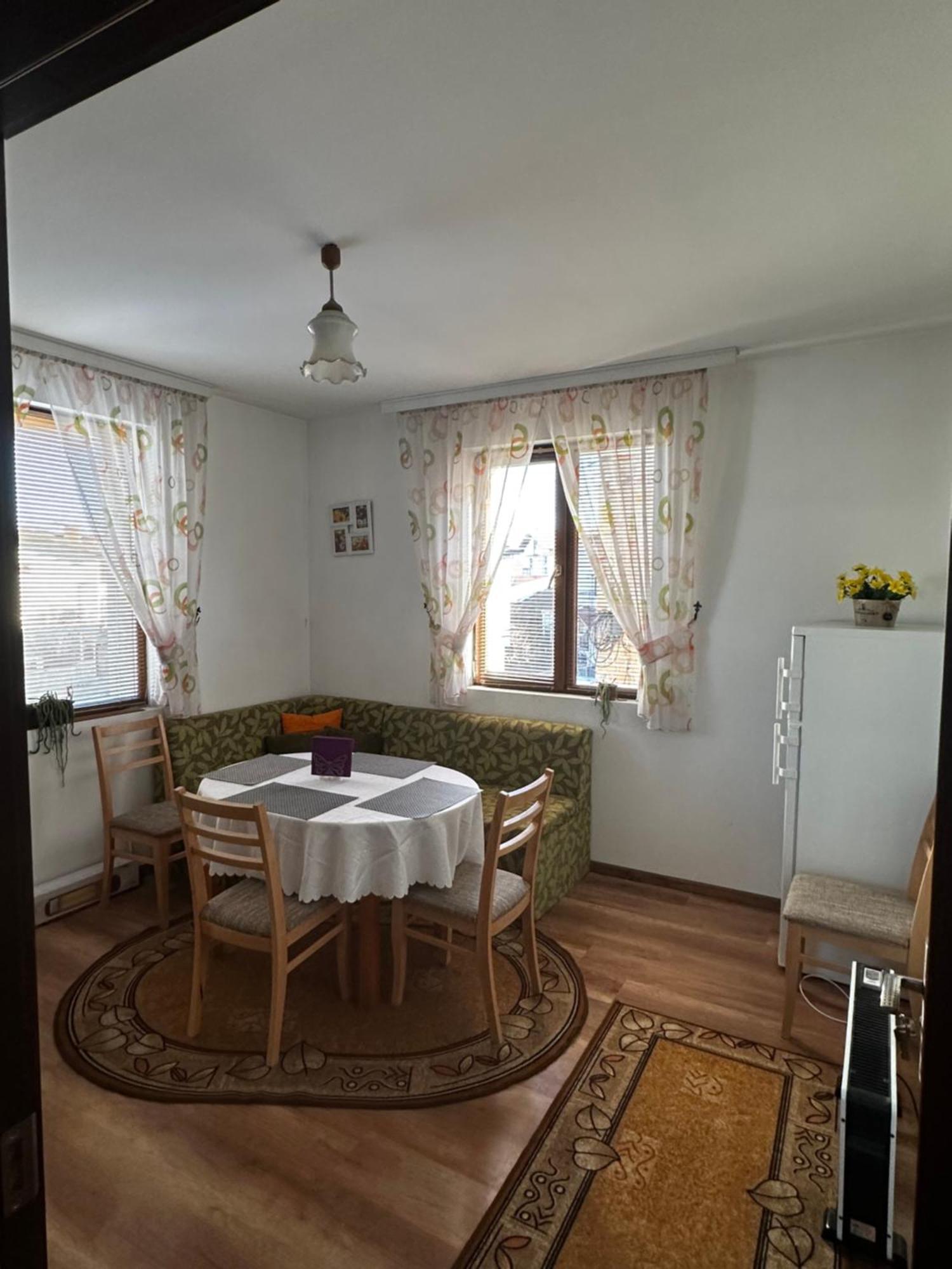 Snow House Hotel Bansko Bagian luar foto